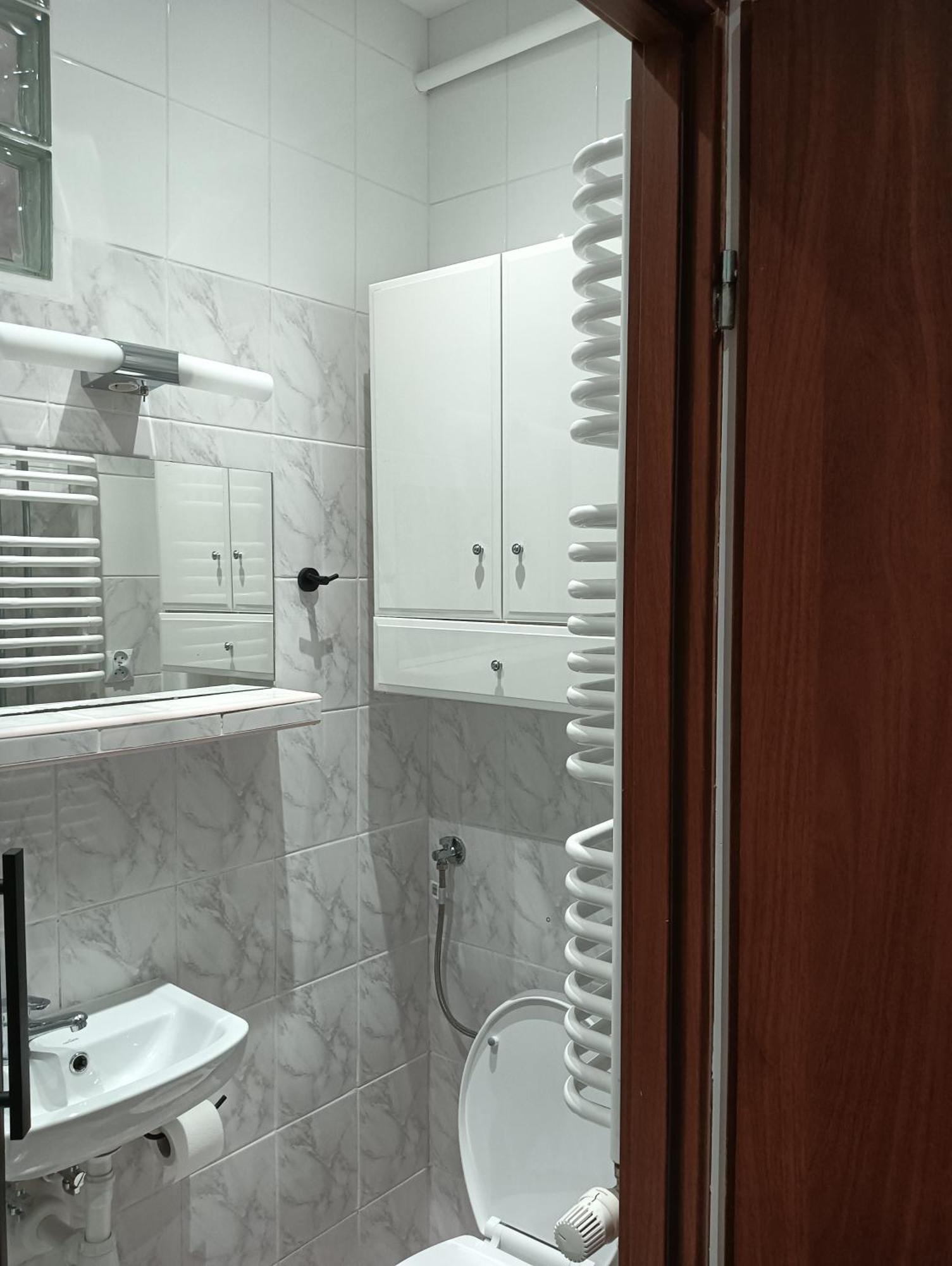 Apartament B&B Сталёва-Воля Экстерьер фото